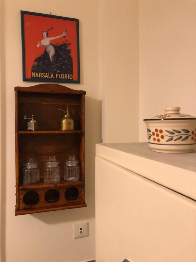 Al Teatro Biondo Guest House パレルモ エクステリア 写真